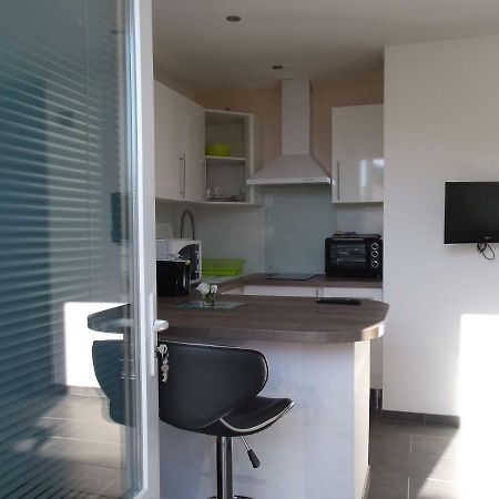 Joli Studio 1 Personne, Avec Terrasse Tarbes Dış mekan fotoğraf